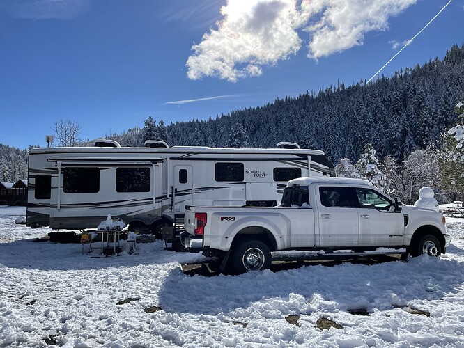 truck-trailer-yosemite